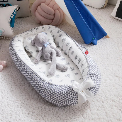 Lit nid pour bébé avec oreiller 85x50cm