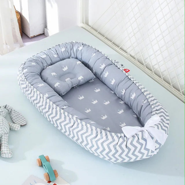 Lit nid pour bébé avec oreiller 85x50cm