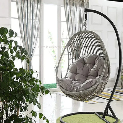 Fauteuil suspendu en forme d'œuf