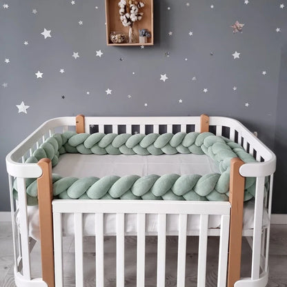 Tour de lit pour bébé