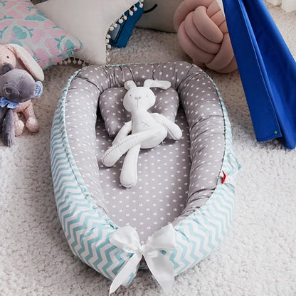 Lit nid pour bébé avec oreiller 85x50cm
